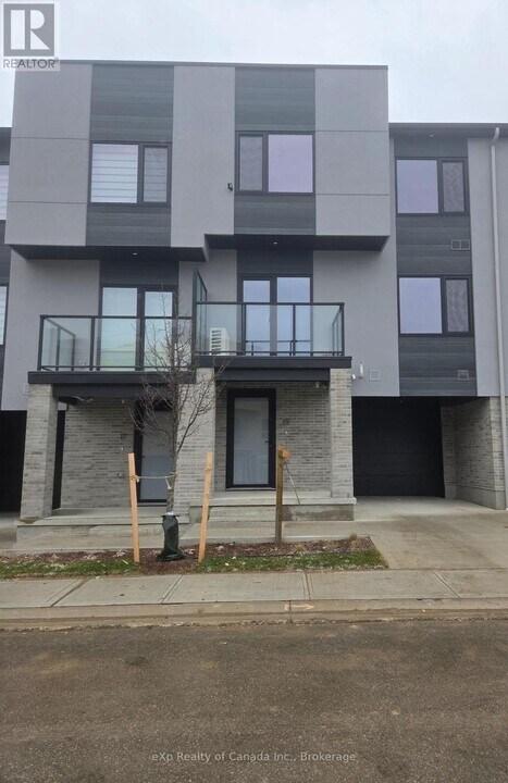4255-4255 Lismer Ln in London, ON - Building Photo