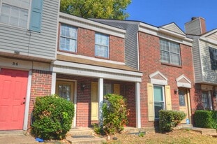 10500 Lake June Rd in Dallas, TX - Building Photo