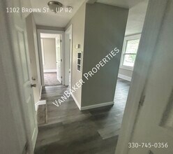 1102 Brown St in Akron, OH - Building Photo - Building Photo