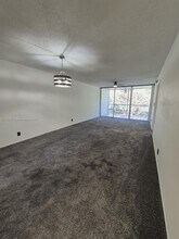 5100 SW 64th Ave in Davie, FL - Building Photo - Building Photo