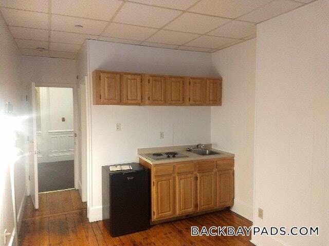 272 Newbury St, Unit 2 in Boston, MA - Building Photo - Building Photo