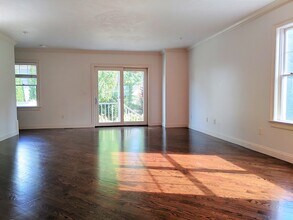 19 Chatham Way in Watertown, MA - Building Photo - Building Photo