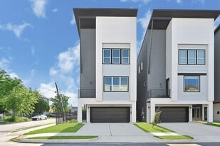 3313 Baer St in Houston, TX - Building Photo