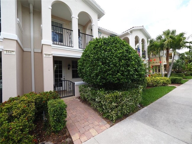1649 Napoli Dr W in Sarasota, FL - Building Photo - Building Photo