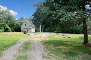 141 Duck Hole Rd in Madison, CT - Building Photo
