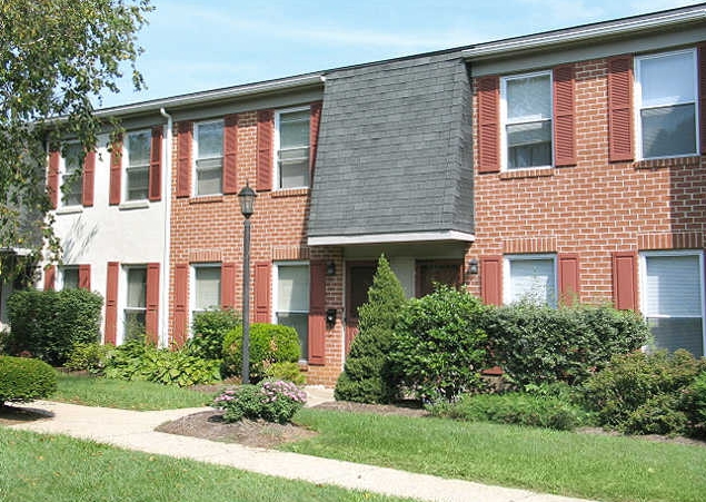 Hillrise Apartments in Lancaster, PA - Building Photo