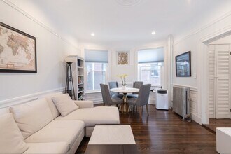 293-295-295 Commonwealth Ave in Boston, MA - Building Photo - Building Photo