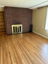 1702 SE Oak Shore Ln in Milwaukie, OR - Building Photo - Building Photo