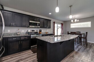 1125 O'Keeffe Ave in Sun Prairie, WI - Building Photo - Building Photo