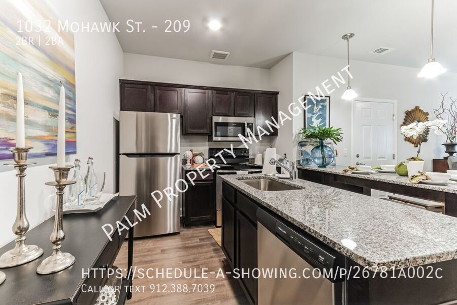 1032 Mohawk St in Savannah, GA - Building Photo