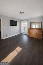 5205 Heather Ln in Atlanta, GA - Building Photo - Building Photo