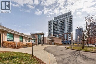 2088 James St in Burlington, ON - Building Photo - Building Photo