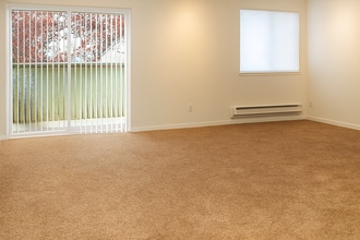 403 Piccadilly Pl in San Bruno, CA - Building Photo - Building Photo