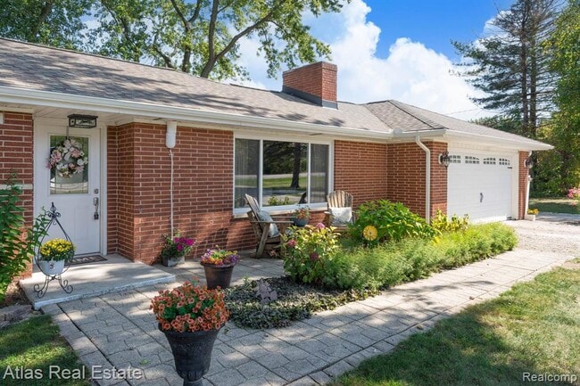 4111 S State Rd in Davison, MI - Building Photo - Building Photo