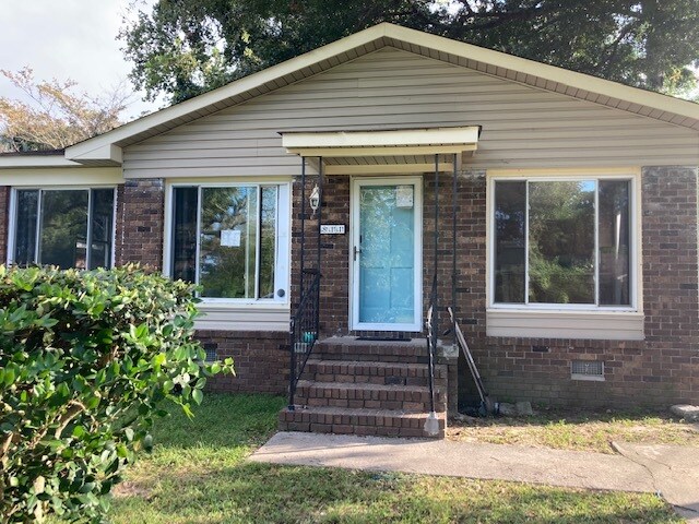 811 Minnie St in Charleston, SC - Building Photo
