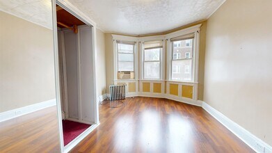235 Bidwell Ave in Jersey City, NJ - Foto de edificio - Building Photo