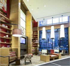 56 Beach St in Boston, MA - Foto de edificio - Building Photo