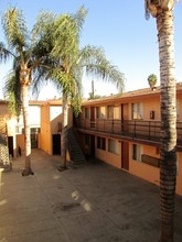 The Bonwood Apartments in El Monte, CA - Building Photo - Building Photo