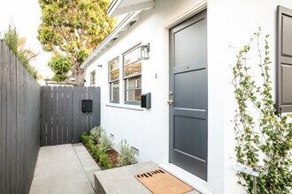 11112 Exposition Blvd, Unit 11112 in Los Angeles, CA - Building Photo - Building Photo