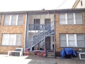 401 W Clay St in Houston, TX - Building Photo - Building Photo