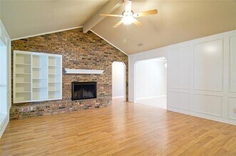 120 Marseille Dr in Hurst, TX - Building Photo - Building Photo