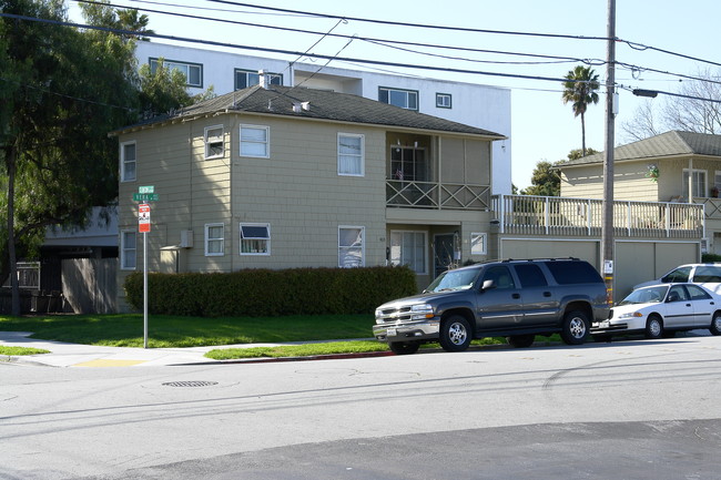 403 Vera Ave in Redwood City, CA - Foto de edificio - Building Photo