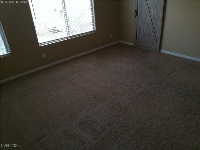 property at 7051 Oakwood Pines Ct