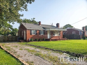 1204 Franklin Dr in Greenville, NC - Building Photo - Building Photo