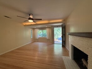 7000 Dudley St in Citrus Heights, CA - Building Photo - Building Photo
