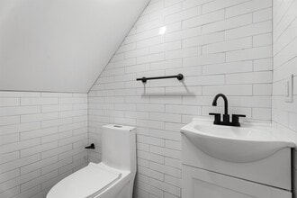 190 Olean Ave in Jersey City, NJ - Building Photo - Building Photo
