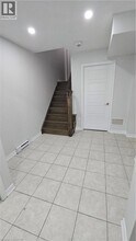 111 Glenvista Dr in Kitchener, ON - Building Photo - Building Photo