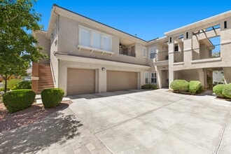 10809 Garden Mist Dr in Las Vegas, NV - Building Photo - Building Photo