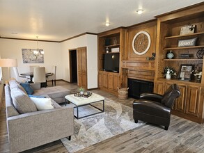 11300 N Pennsylvania Ave, Unit 11300 N Penn Ave in Oklahoma City, OK - Foto de edificio - Building Photo
