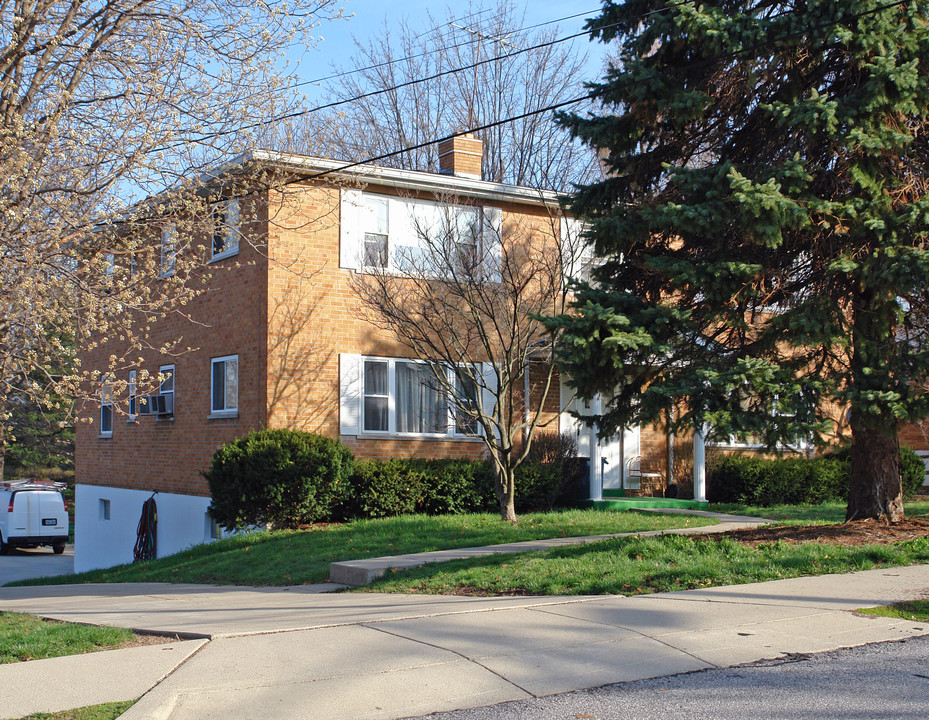 44 Circle Dr in Florence, KY - Building Photo