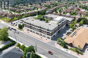 2396 Major MacKenzie Dr W in Vaughan, ON - Building Photo