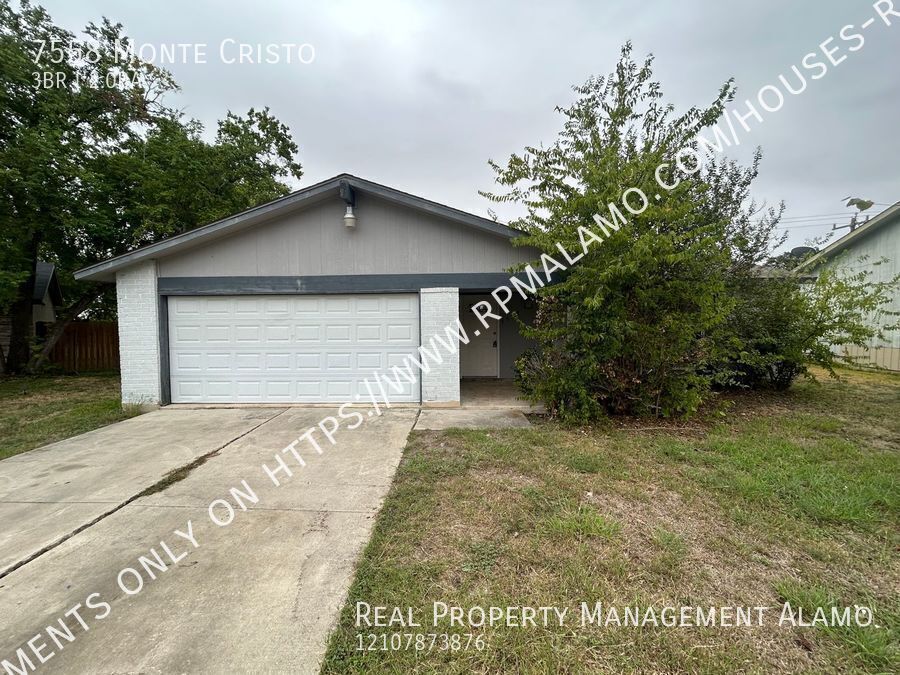 7558 Monte Cristo in San Antonio, TX - Building Photo