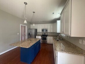445 Rose Garden Ln in Chesapeake, VA - Building Photo - Building Photo