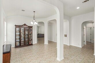 211 Aster Trail in San Antonio, TX - Building Photo - Building Photo