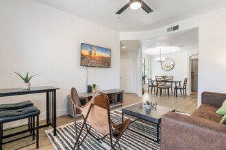 15608 N 71st St, Unit ID1035271P in Scottsdale, AZ - Building Photo - Building Photo
