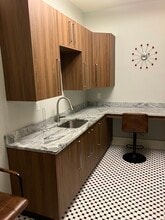 17 W 1st St, Unit 17-3 in Monroe, MI - Foto de edificio - Building Photo