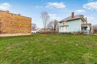 1044 Sullivant Ave in Columbus, OH - Building Photo - Building Photo