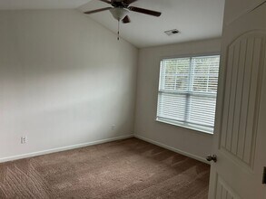 208 Jordan Ln in Wilmington, NC - Building Photo - Building Photo