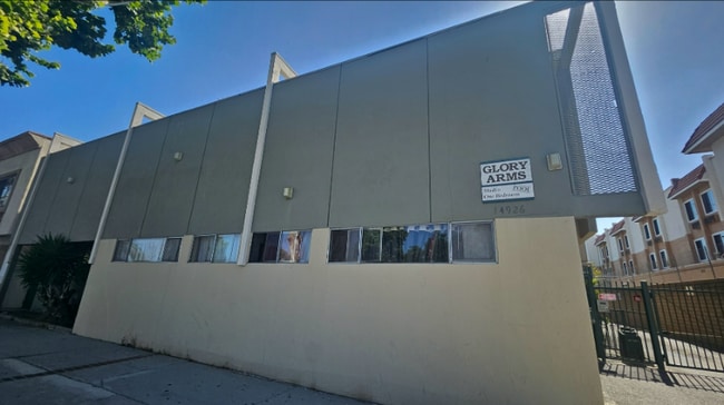 14926 Hawthorne Blvd in Lawndale, CA - Building Photo - Building Photo