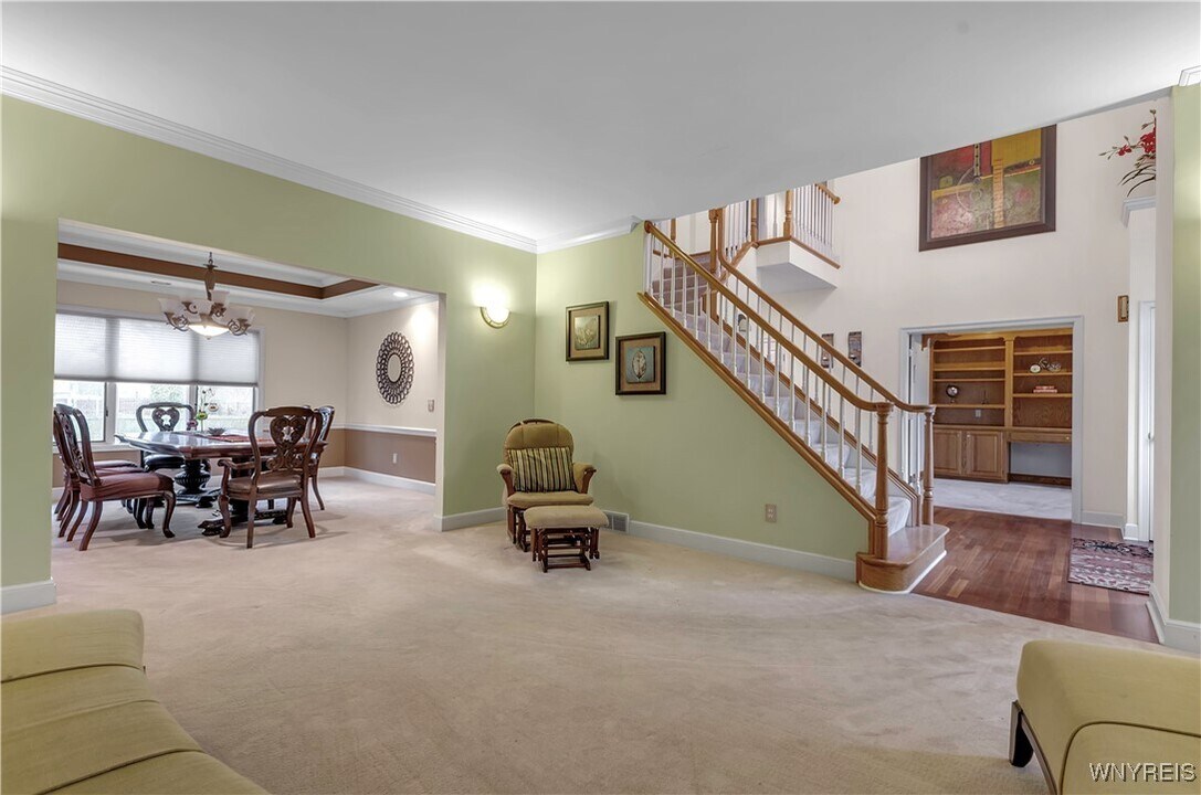 5557 Hidden Pines Ct in Buffalo, NY - Building Photo
