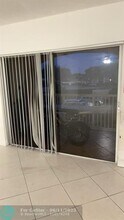 12141 Royal Palm Blvd in Coral Springs, FL - Building Photo - Building Photo