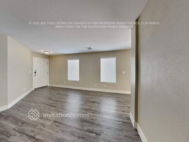 8648 Shady Pines Dr in Las Vegas, NV - Foto de edificio - Building Photo