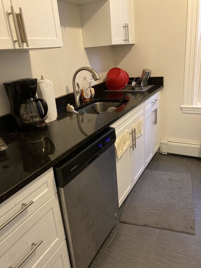 102 Calumet St, Unit 2T in Boston, MA - Building Photo - Building Photo