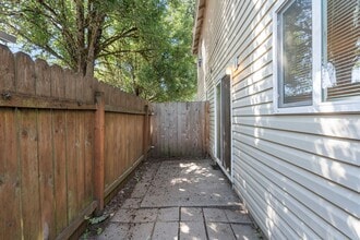 1936 SE 162nd Ave in Portland, OR - Building Photo - Building Photo