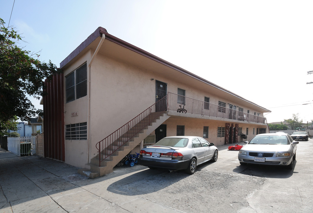 9514-9522 Avalon Blvd in Los Angeles, CA - Building Photo