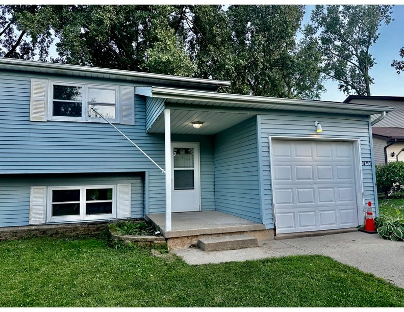 5793 Williamsburg Way, Unit 5793 in Fitchburg, WI - Foto de edificio